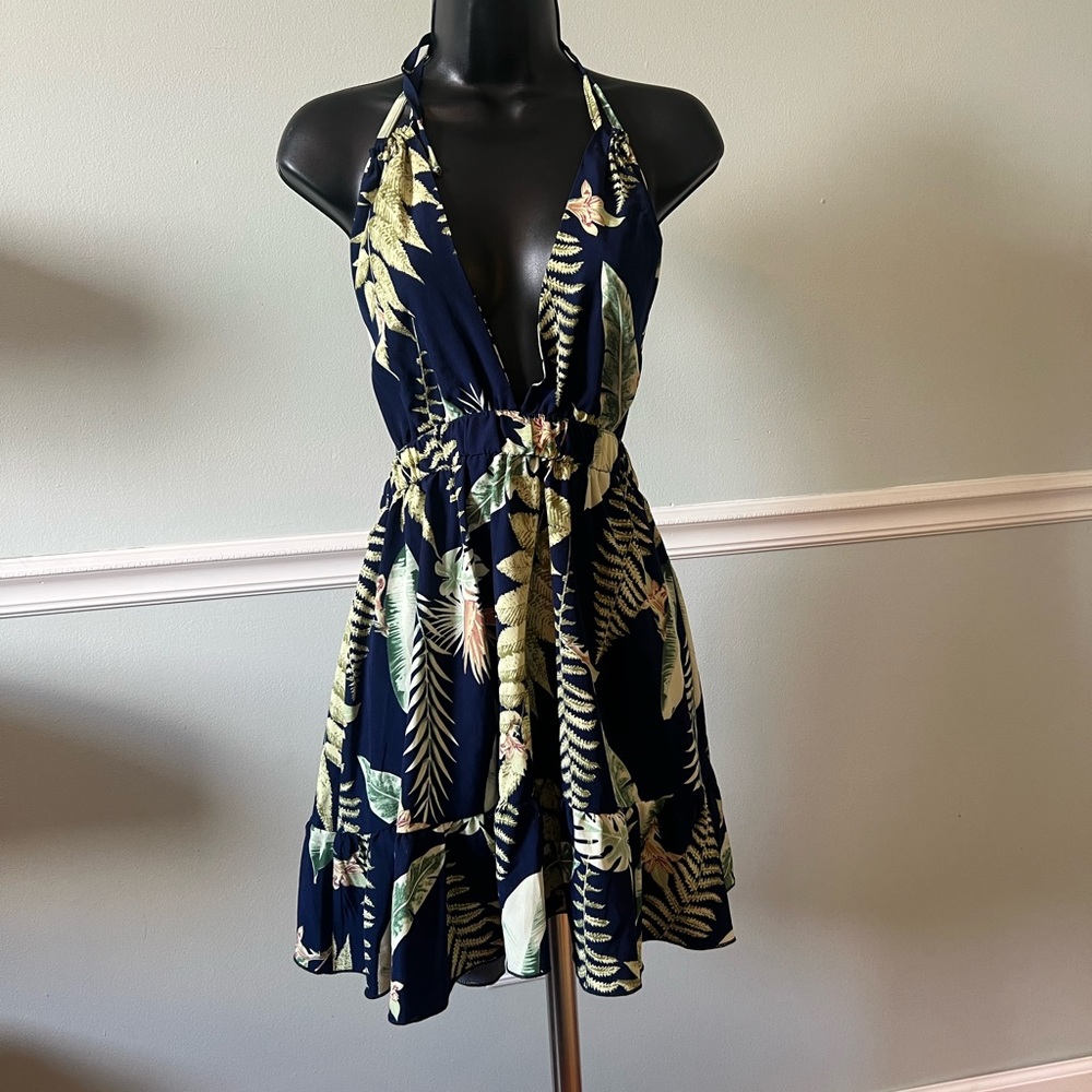 SHEIN Navy Tropical Backless Dress